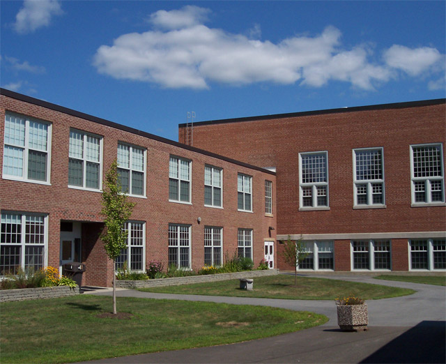 Winnisquam Regional High School